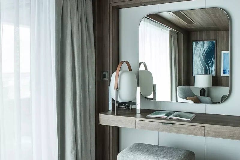Charcot Owner_s Suite PONANT 11