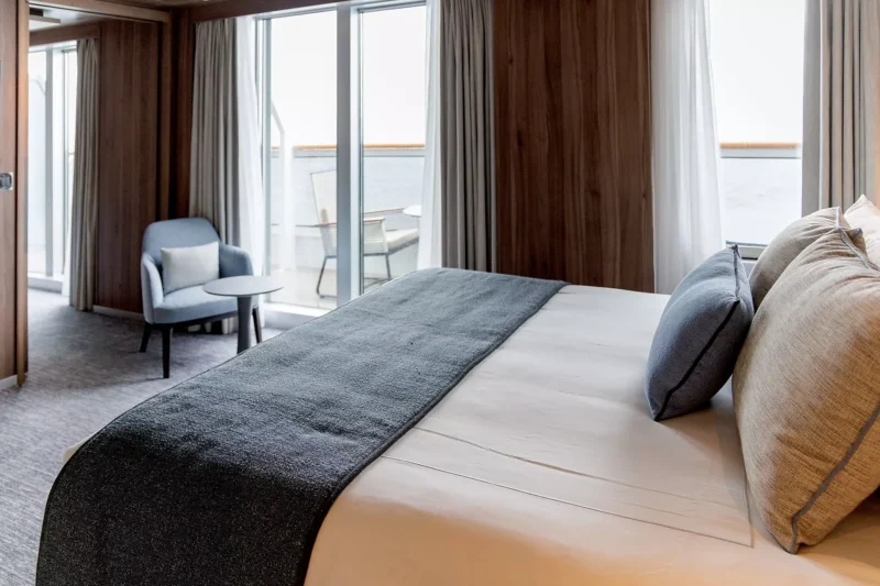 Charcot Privilege Suite Deck 8 PONANT 10