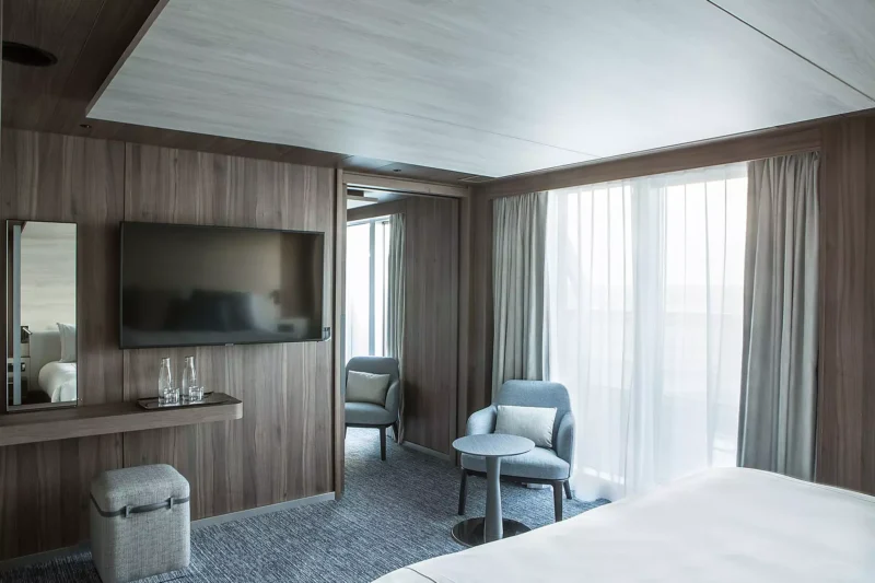 Charcot Privilege Suite Deck 8 PONANT 2