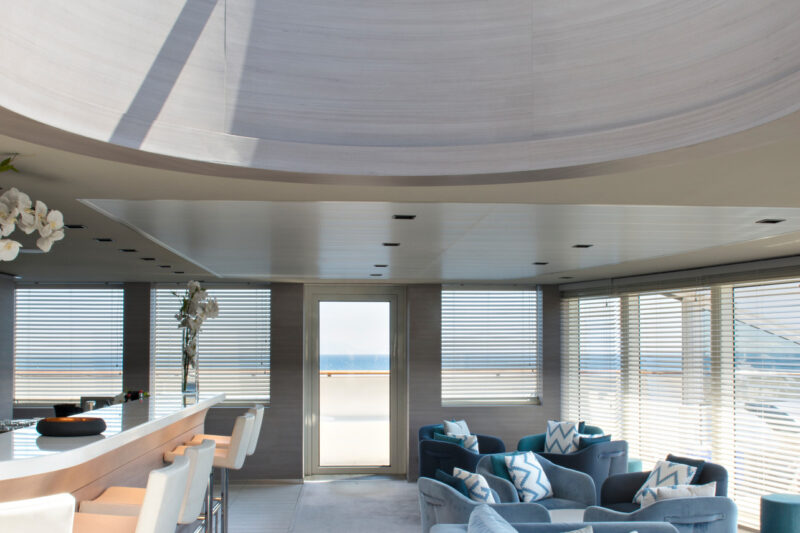 Le Lyrial Panoramic lounge