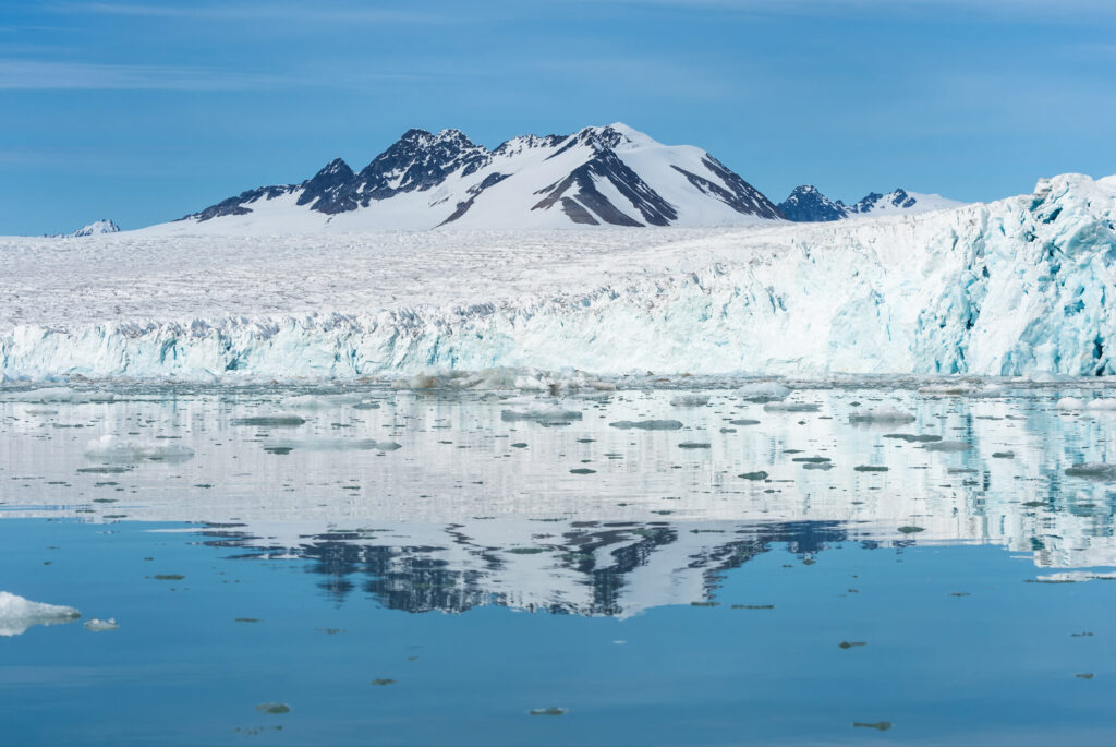 Places to visit in the Arctic Lillyhook glacier in Svalbard
