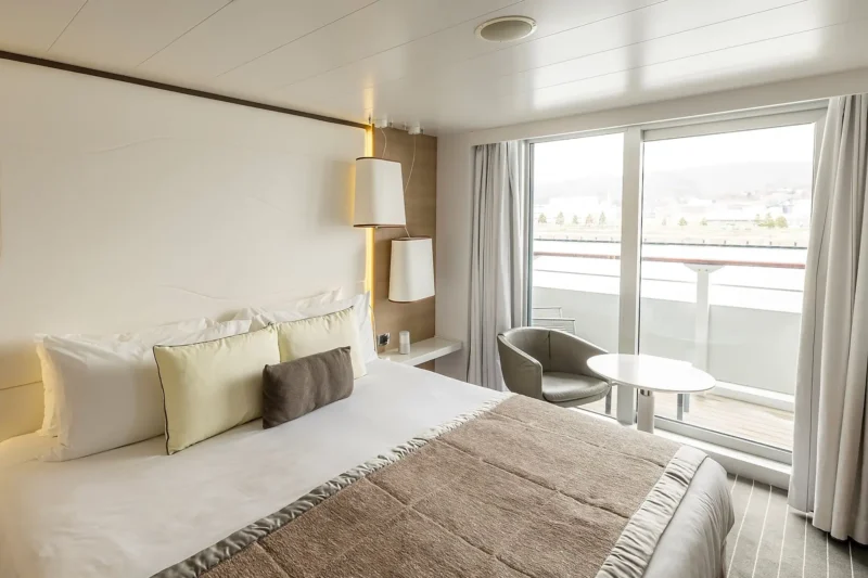Prestige Stateroom Deck 4 - Le Soleal