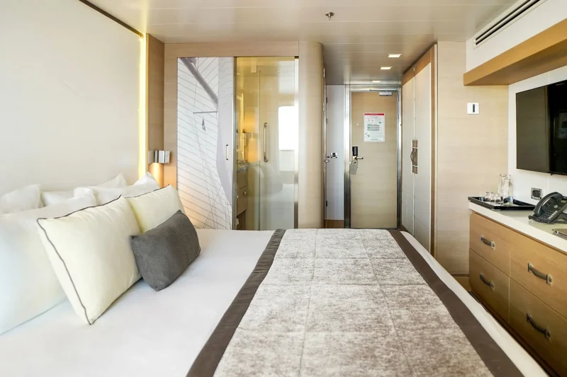 Deluxe Suite Deck 6 L'Austral Ponant